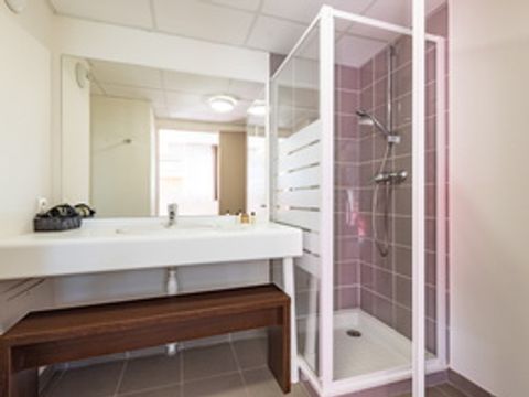 CHAMBRE 2 personnes - Chambre double (2 personnes)