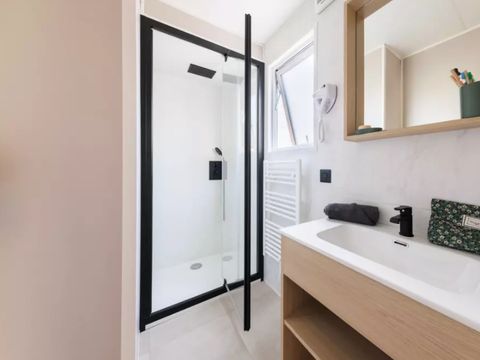 MOBILHOME 4 personnes - Cottage Premium 3 Pièces 4 Personnes + TV