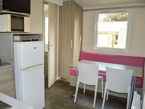 BUNGALOW 4 personnes - Mobil-home | Classic | 2 Ch. | 4 Pers. | Terrasse surélevée | TV