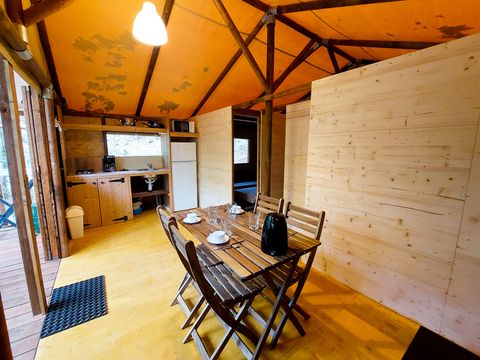 TENTE TOILE ET BOIS 6 personnes - Paillote sur pilotis