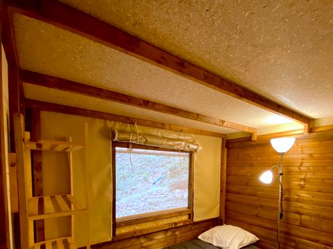 TENTE TOILE ET BOIS 6 personnes - Paillote sur pilotis