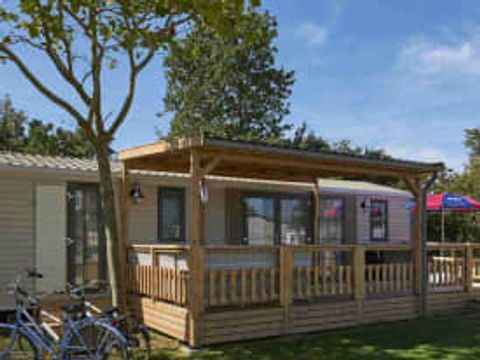 MOBILHOME 6 personnes - Excellence 3 chambres (6 pers) terrasse MOBILHOME 6 personnes - Excellence 3 chambres (6 pers) terrasse