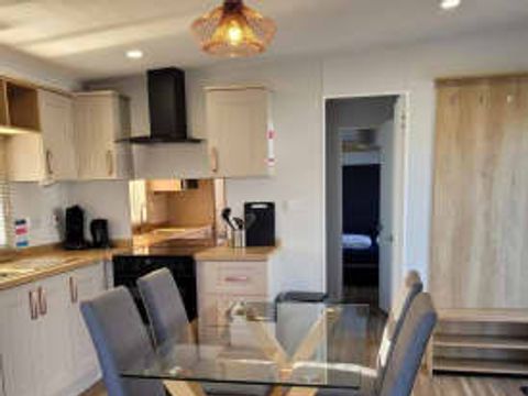 CHALET 4 personnes - Chalet Grand 2 chambres avec terrasse