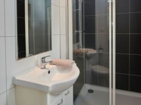 MOBILHOME 4 personnes - Excellence 2 chambres avec terrasse