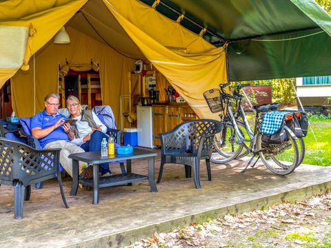 TENTE TOILE ET BOIS 6 personnes - Parc de vacances Herperduin - Tente Safari 6 personnes