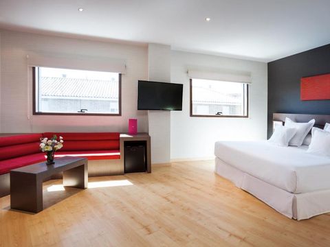 CHAMBRE 4 personnes - JUNIOR SUITE 2 ADULTES + 2 ENFANTS (MOINS DE 12 ANS)