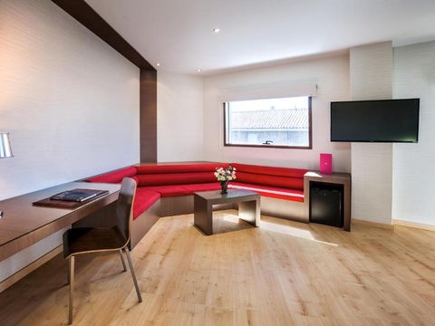 CHAMBRE 4 personnes - JUNIOR SUITE 2 ADULTES + 2 ENFANTS (MOINS DE 12 ANS)