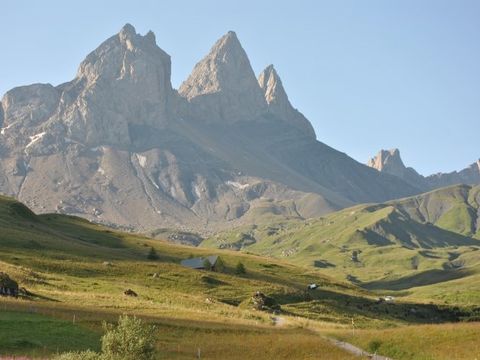 VVF Résidence Albiez-Montrond Maurienne - Camping Savoie - Image N°2