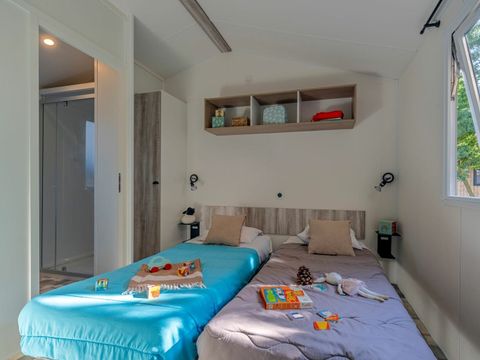MOBILHOME 4 personnes - COTTAGE 4p 2ch 2Sdb ****