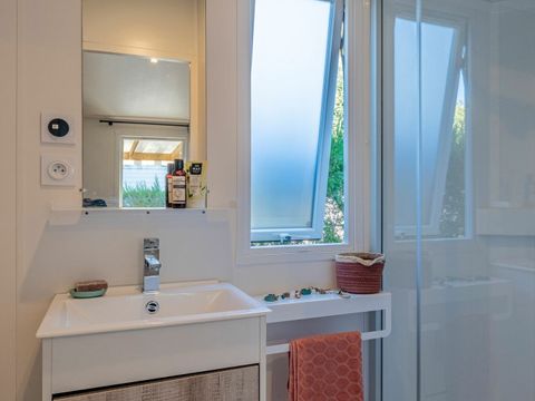 MOBILHOME 4 personnes - COTTAGE 4p 2ch 2Sdb ****
