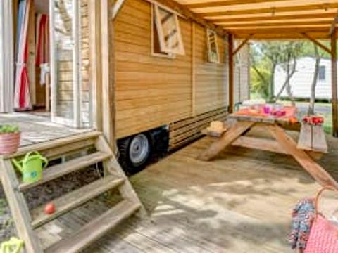 HÉBERGEMENT INSOLITE 4 personnes - Roulotte 4p 2ch