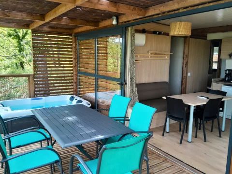 MOBILHOME 5 personnes - Cottage Séouvo 3 Pièces 5 Personnes Climatisé + TV + Jacuzzi