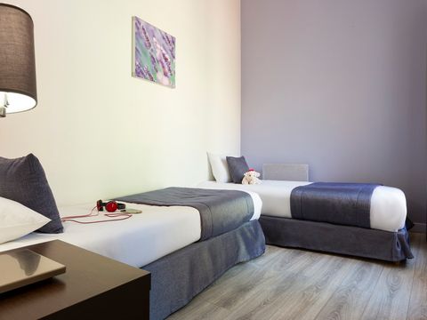 CHAMBRE 4 personnes - Chambre familiale classique