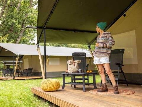 TENTE TOILE ET BOIS 4 personnes - Safari Lodge - 2 chambres + Frigidaire + Terrasse