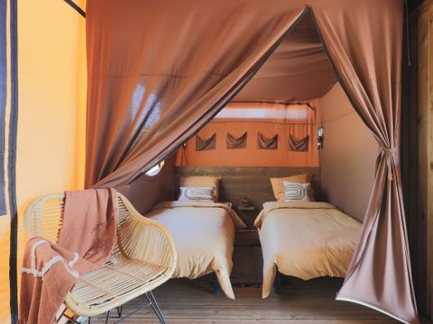 BUNGALOW TOILÉ 4 personnes - Tiny House - 2 chambres + Terrasse