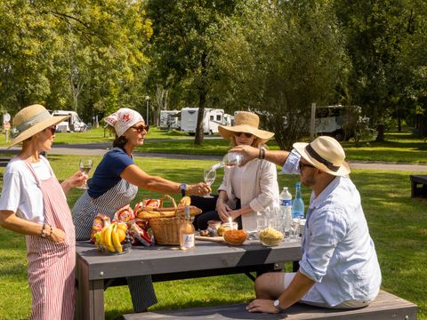 Camping Saintes Grandes Rives - Camping Charente-Maritime - Image N°4