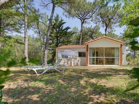 GÎTE 5 personnes - 2 chambres 
