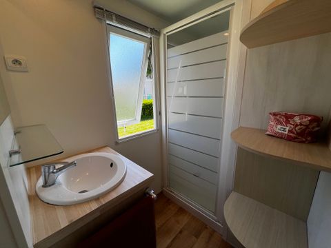MOBILHOME 5 personnes - Confort - 2 chambres - 25m² MOBILHOME 5 personnes - Confort - 2 chambres - 25m²