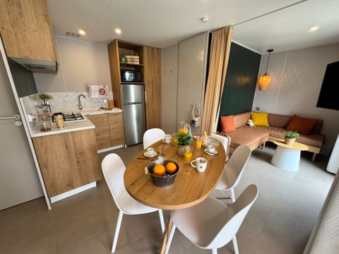 MOBILHOME 6 personnes - Prestige Plus - 2 chambres - 32m² MOBILHOME 6 personnes - Prestige Plus - 2 chambres - 32m²