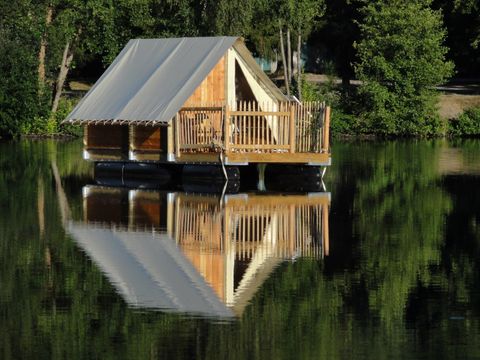 HÉBERGEMENT INSOLITE 2 personnes - Insolite Flotente
