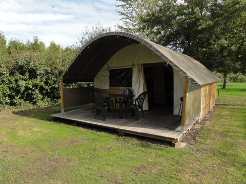 TENTE TOILE ET BOIS 4 personnes - Insolite Tente Lodge sans sanitaires 2 chambres 25m²