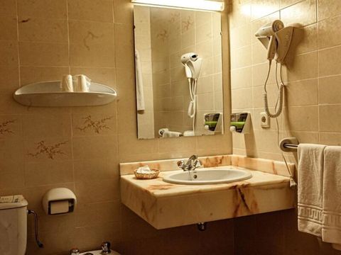 CHAMBRE 3 personnes - Chambre Triple