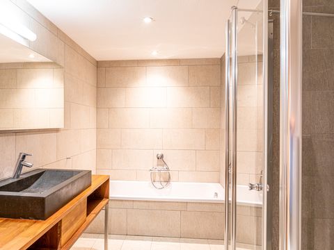 APPARTEMENT 5 personnes