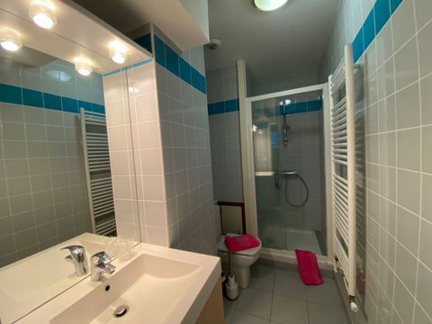 Appartement 4/6 personnes - CASTEL - 1 salle de bain 1er éta