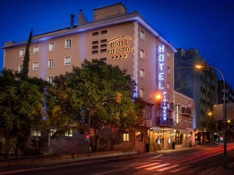 Pierre & Vacances Hotel Pirineos Figueres - Camping Gérone