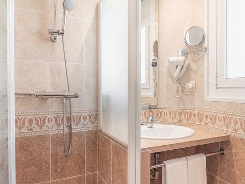 CHAMBRE 1 personne - CHAMBRE INDIVIDUELLE