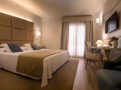 CHAMBRE 2 personnes - CHAMBRE DOUBLE - SUPÉRIEUR