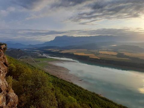 Morillo de Tou - Pueblo Recuperado - Centro de Vacaciones - Camping Huesca - Image N°8