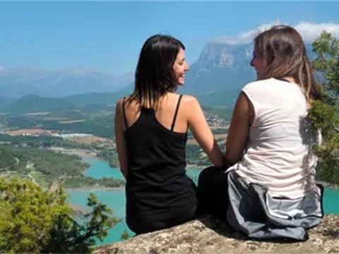 Morillo de Tou - Pueblo Recuperado - Centro de Vacaciones - Camping Huesca - Image N°3