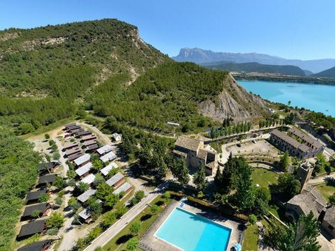 Morillo de Tou - Pueblo Recuperado - Centro de Vacaciones - Camping Huesca