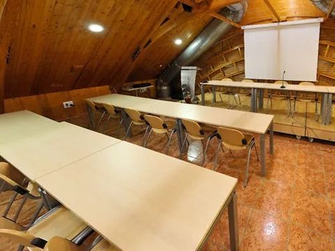 Morillo de Tou - Pueblo Recuperado - Centro de Vacaciones - Camping Huesca - Image N°9