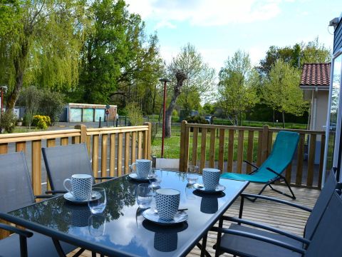 MOBILHOME 4 personnes - Althéa 3 Pièces 4 Personnes Climatisé + TV 2sdb