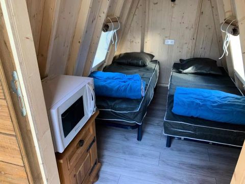 HÉBERGEMENT INSOLITE 2 personnes - La Hutte 2 personnes Sans Sanitaire