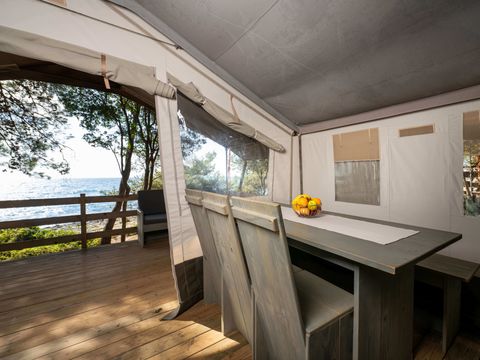 Tente en toile et en bois 5 personnes - Koversada Camping Resort - Tente Safari de luxe