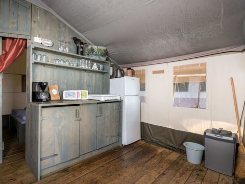 Tente en toile et en bois 5 personnes - Koversada Camping Resort - Tente Safari de luxe