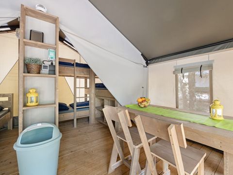 Tente en toile et en bois 5 personnes - Naturist Solaris - Tente Safari Confort