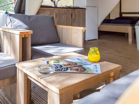 Tente en toile et en bois 5 personnes - Naturist Solaris - Tente Safari Confort