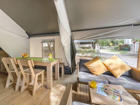 Tente en toile et en bois 5 personnes - Naturist Solaris - Tente Safari Confort