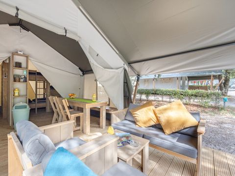 Tente en toile et en bois 5 personnes - Naturist Solaris - Tente Safari Confort