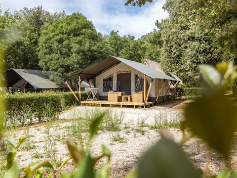 Tente en toile et en bois 5 personnes - Naturist Solaris - Tente Safari Confort