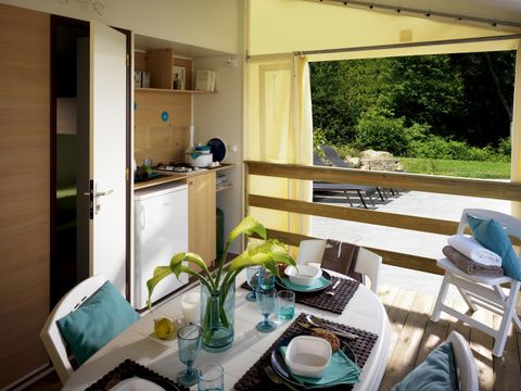 BUNGALOW TOILÉ 4 personnes - Cabane ROBINSON 2 chambres (superficie 21m² - sans sanitaires)
