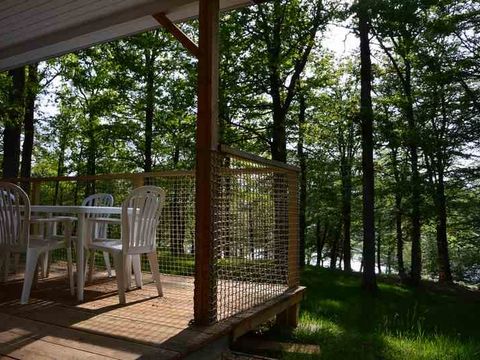 Chalet 4 personnes - Détente - 2 chambres - 4 / 6 pers - 2 personnes supplémentaires possible contacter le camping