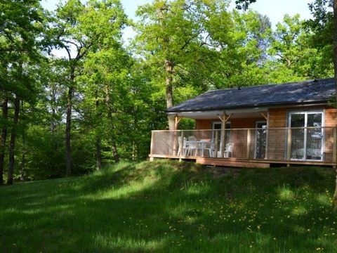 Chalet 4 personnes - Détente - 2 chambres - 4 / 6 pers - 2 personnes supplémentaires possible contacter le camping
