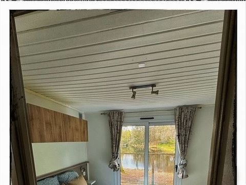 Chalet 4 personnes - Détente - 2 chambres - 4 / 6 pers - 2 personnes supplémentaires possible contacter le camping