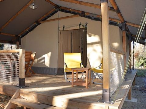 Tente en toile et en bois 5 personnes - Lodge 2ch 5p