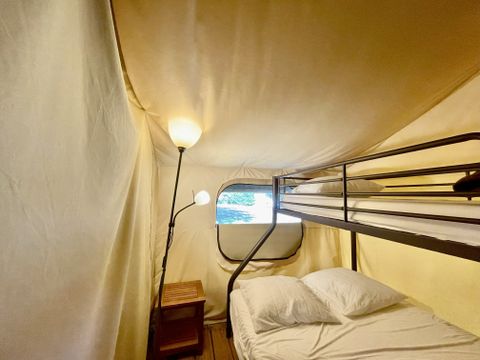 Tente en toile et en bois 5 personnes - Lodge 2ch 5p
